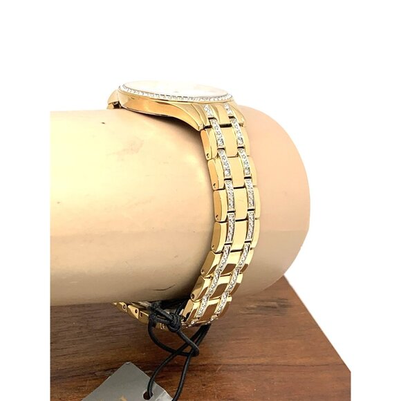 Bulova Women's Watch 98X119 Quartz Crystal Accent Mother of Pearl Dial Gold 32mm - Picture 11 of 13